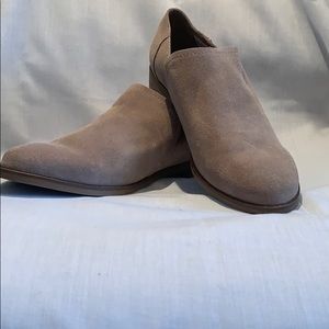 Toms shaye low bootie.